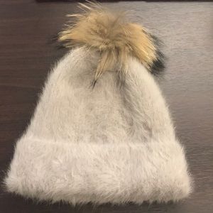 New super beanie with fur pom